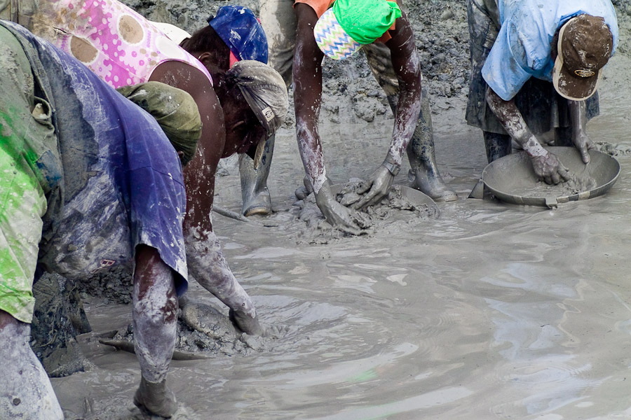 Women Gold Miners in Colombia