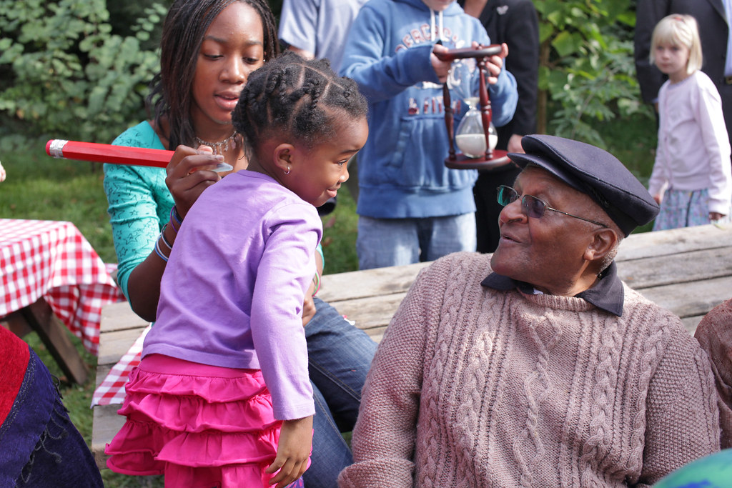 Desmond Tutu with his granddaughters Onalenna and Nyaniso
