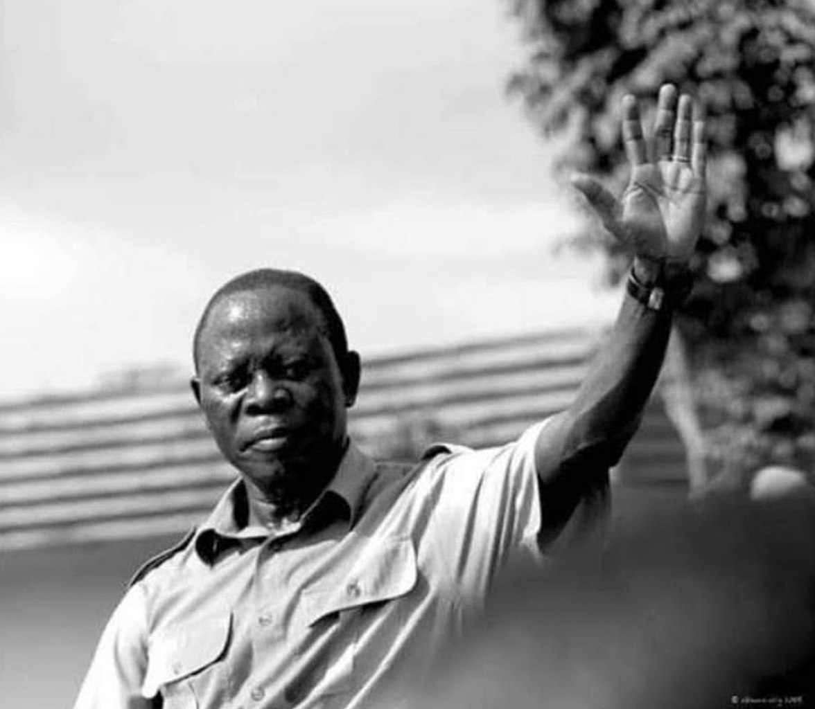Adams oshiomhole in a rally.