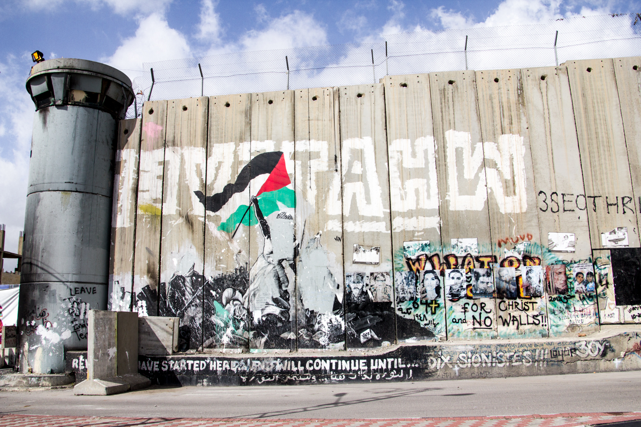 Barrier 2 - Fading homage to Delacroix