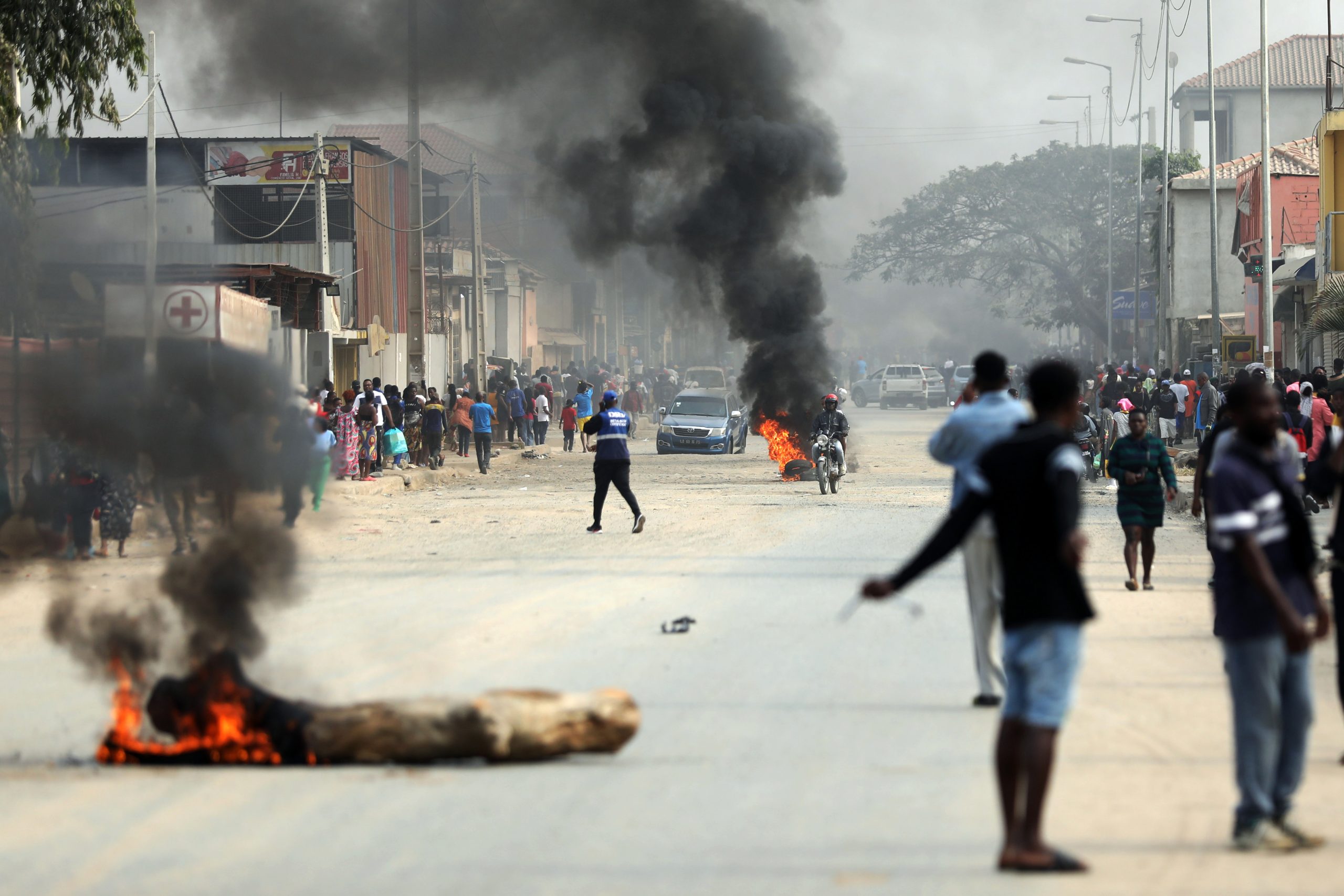 Taxi drivers strike in Angola